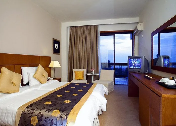 Nepheli Hotel